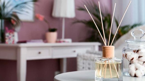 Evde Doğal Oda Kokusu Nasıl Hazırlanır?